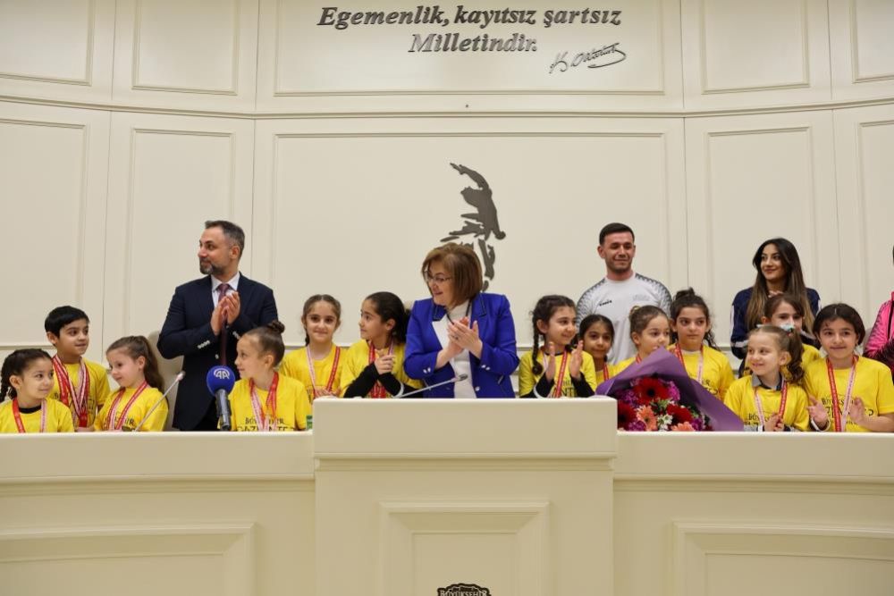 Fatma Şahin sporcu3-i69fd9ef7cf65b.jpg